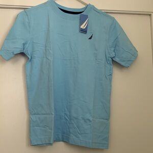 Náutica Boy’s Short Sleeve Solid Crew Neck T-Shirt.